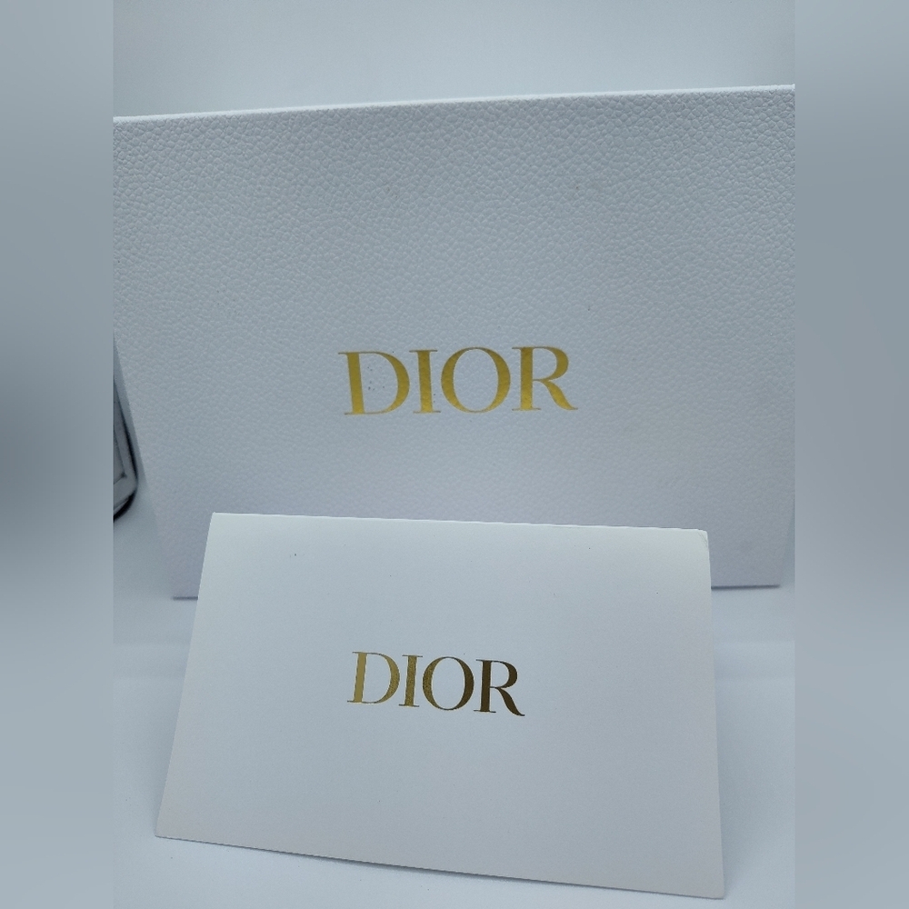 ✨ DIOR Luxe Gift Box Set – Iconic White & Gold Packaging, Tissue, Crinkle & Card